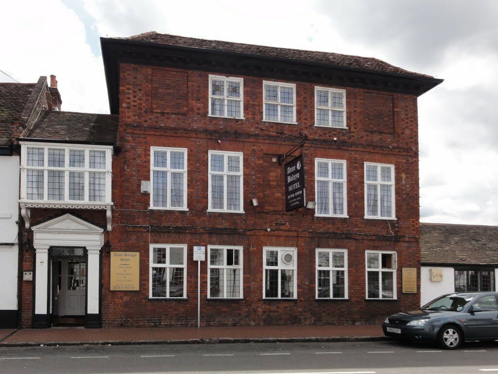 The Boleyn Hotel Staines-upon-Thames Exterior foto